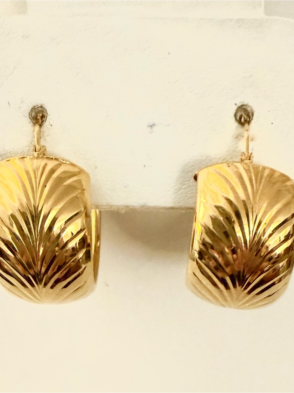 Bella Diva Italy 18K Gold Plated Bronze Wide Textured Hoop Earrings Vintage